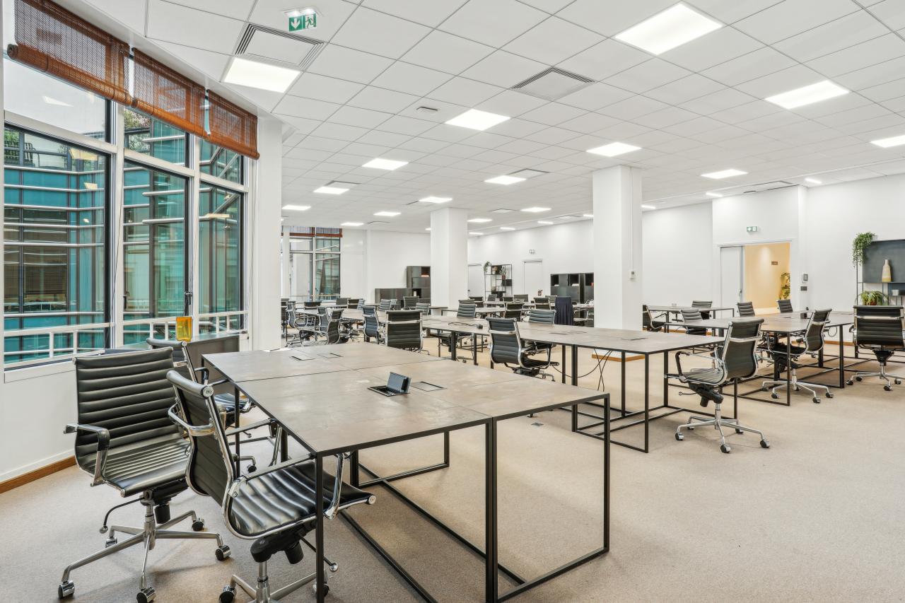 Bureau Paris 2379m² Location bureau Paris OLBUR2423738 9